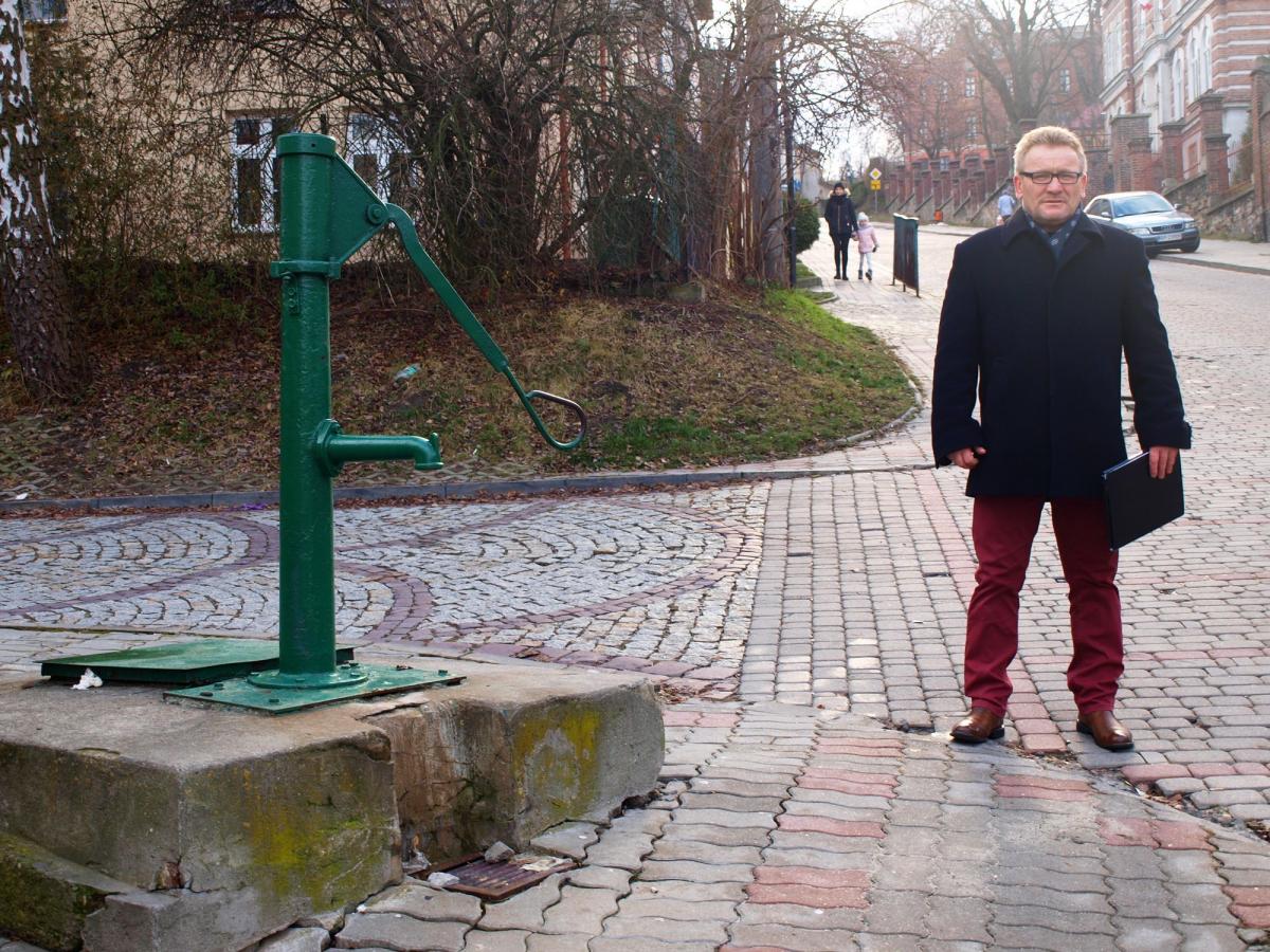 Drogowy galimatias na Basztowej