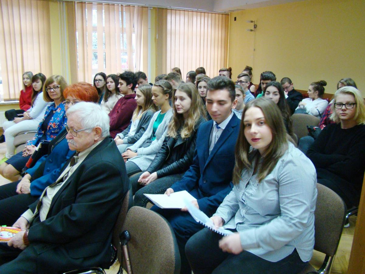 Uczniowskie „Obrazy inspirowane poezją”