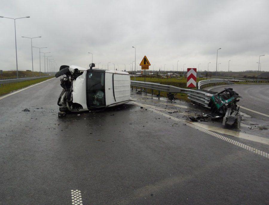 Wjechał w poduszkę zderzeniową na autostradzie A4