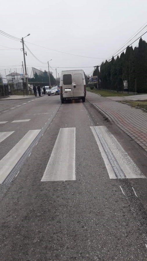 10-letnia dziewczynka potrącona na przejściu