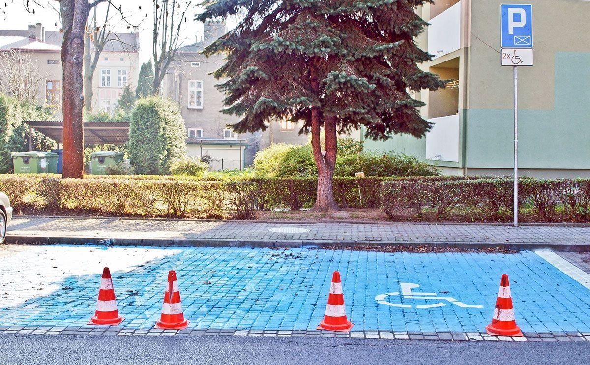 „Koperty” dla niepełnosprawnych zajmują więcej miejsca