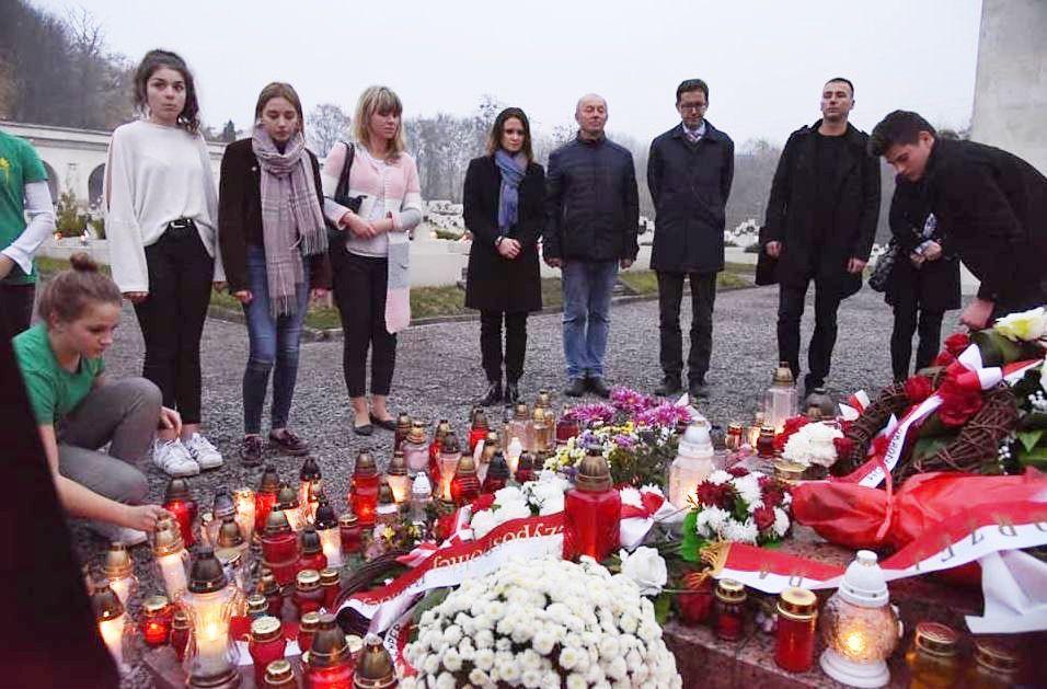 Msza na dwa miasta. Zapalili znicze