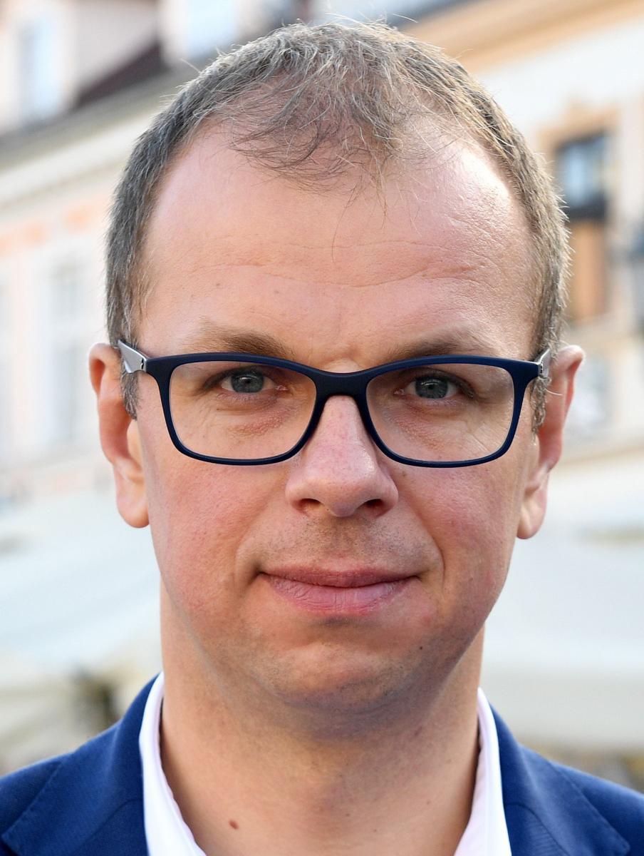 Kto boi się prezydenta Bakuna?