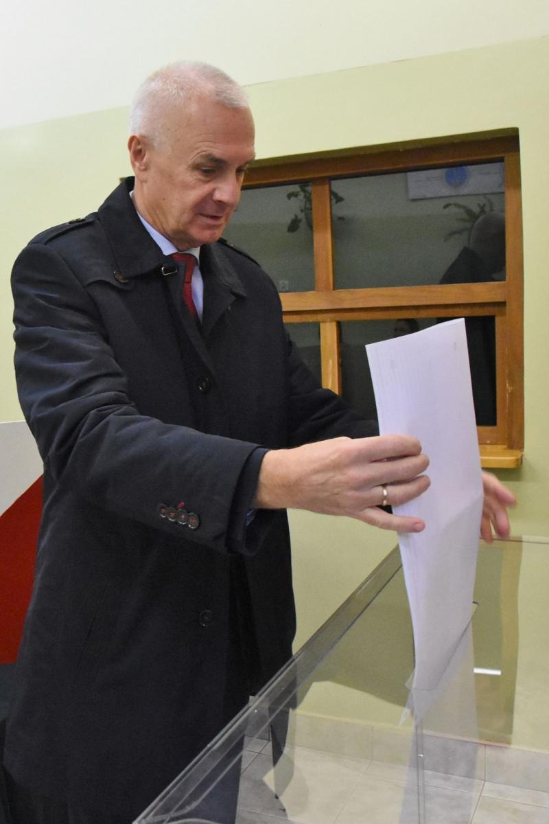 Tym razem nie mógł zagłosować na siebie