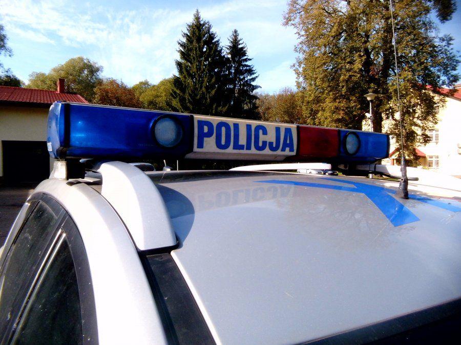 Uciekał przed policjantami, bo nie miał uprawnień