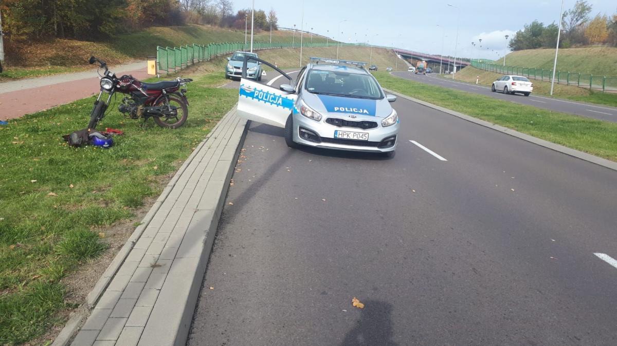 Na obwodnicy Przemyśla kierowca skutera zahaczył o ciężarówkę [ZDJĘCIA]