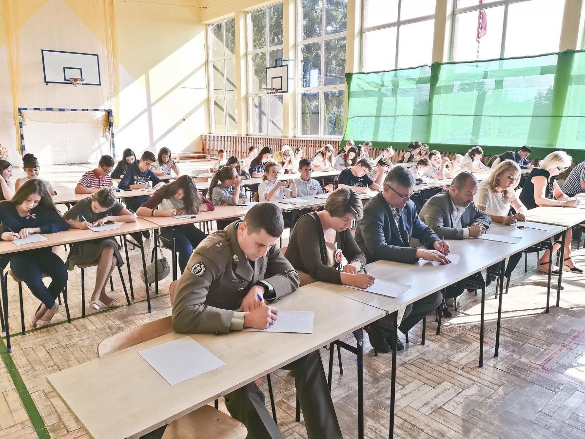 Sto słów na 100. rocznicę