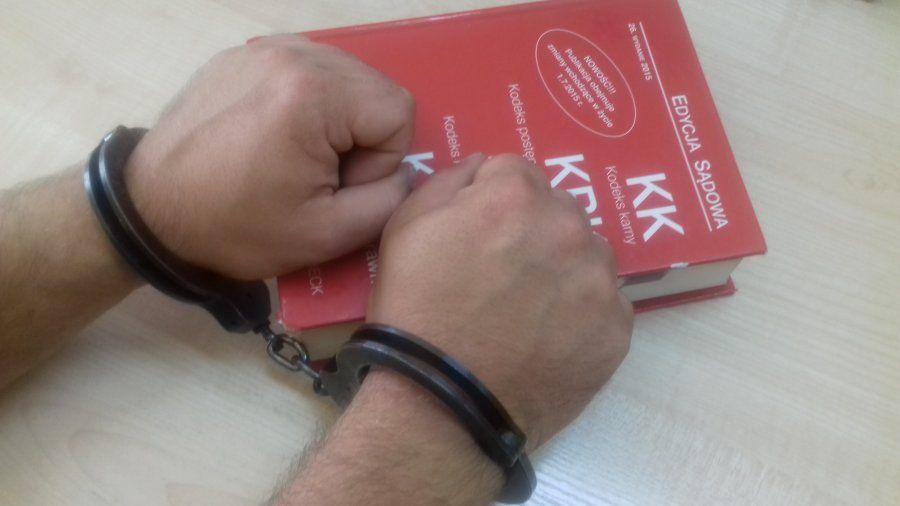 Przemyślanin skorzystał ze znalezionej karty bankomatowej