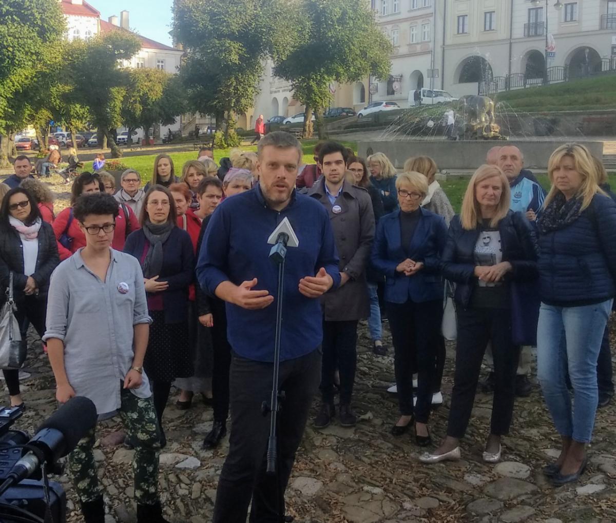 Zandberg w sprawie pielęgniarek