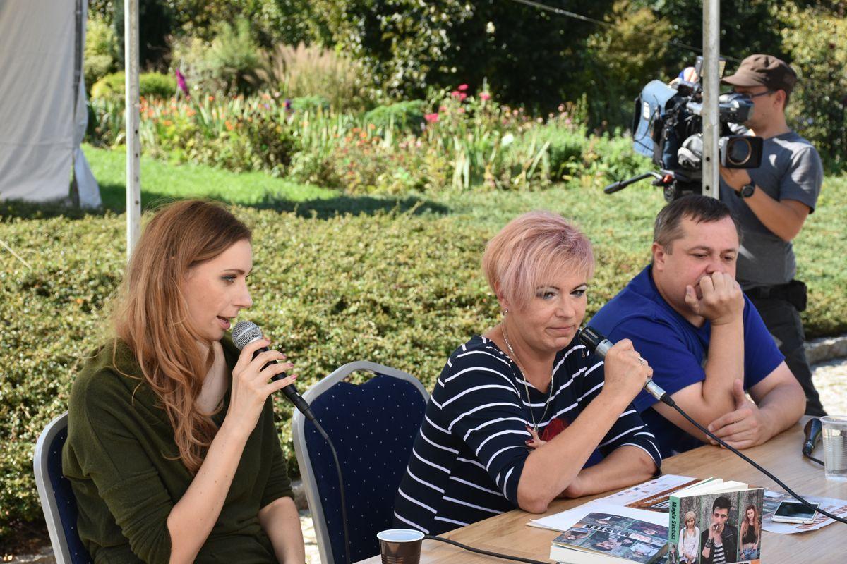 Literackie spotkanie w naturze [GALERIA]