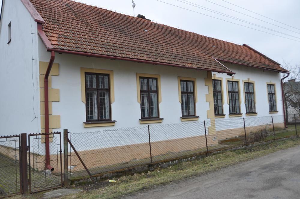 Mieszkania kryzysowe w budynku szkoły