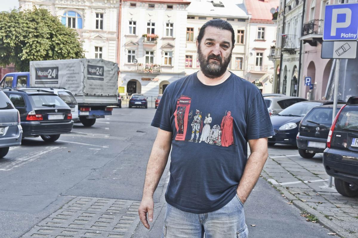 Mieszkańców przemyskiej starówki problemy z parkowaniem