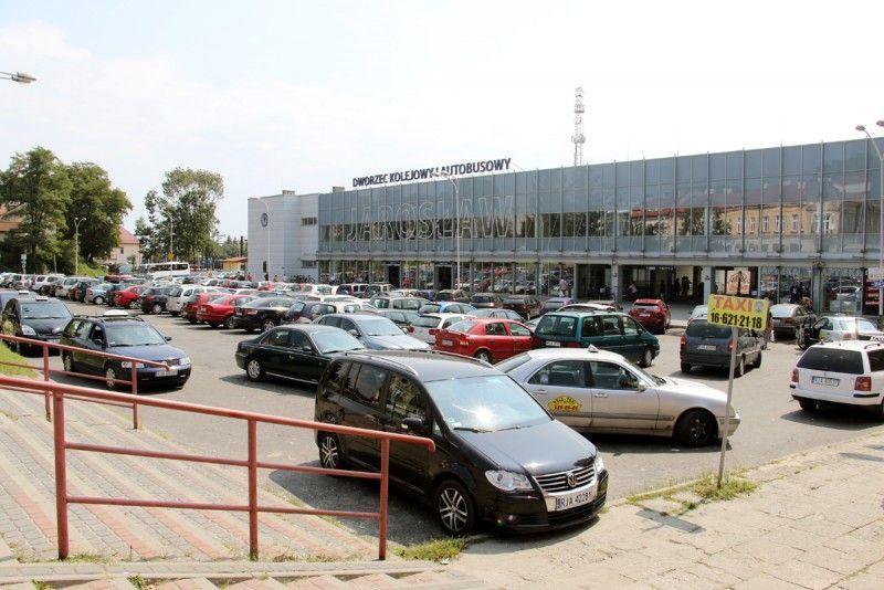 Parking przed dworcem PKP będzie jak nowy