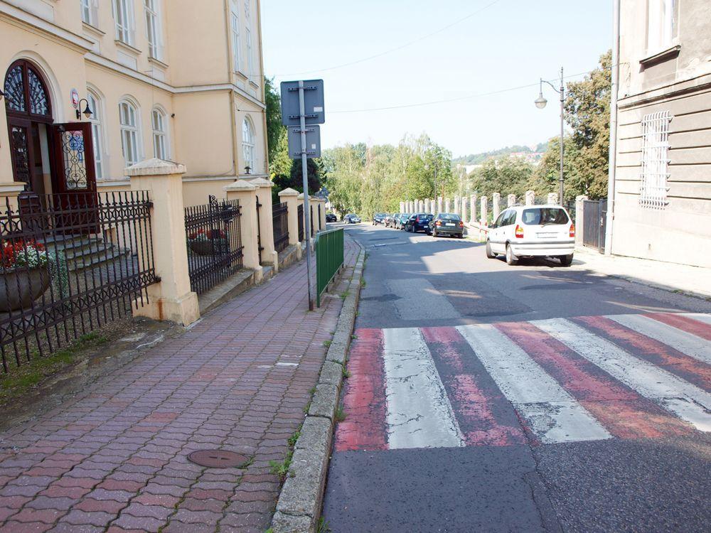 Ulica Sienkiewicza jednokierunkowa