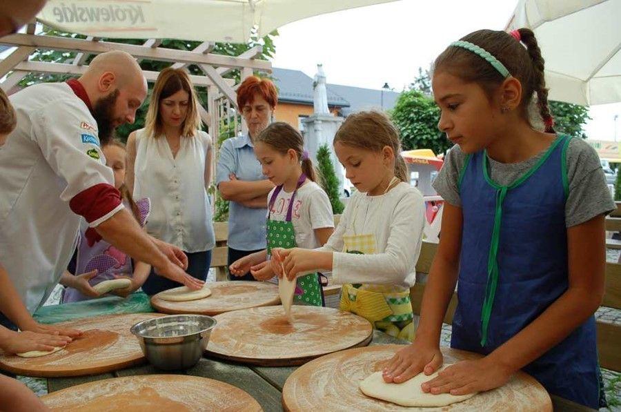 Atrakcyjnie i smacznie. O tym, jak w Sieniawie wakacyjną nudę przeganiają [GALERIA]