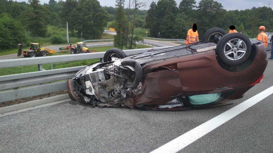 Utrudnienia w ruchu na A4! Dachował hyundai 