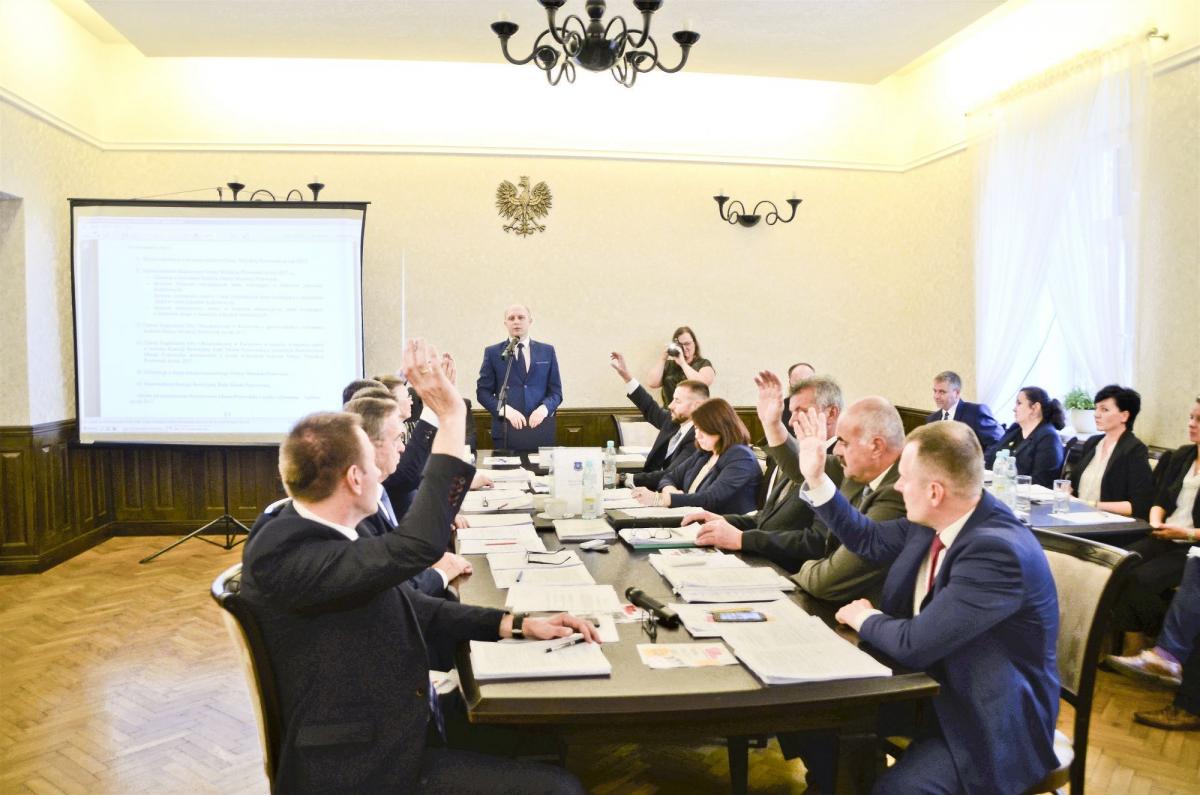 Burmistrz Przeworska Leszek Kisiel z absolutorium