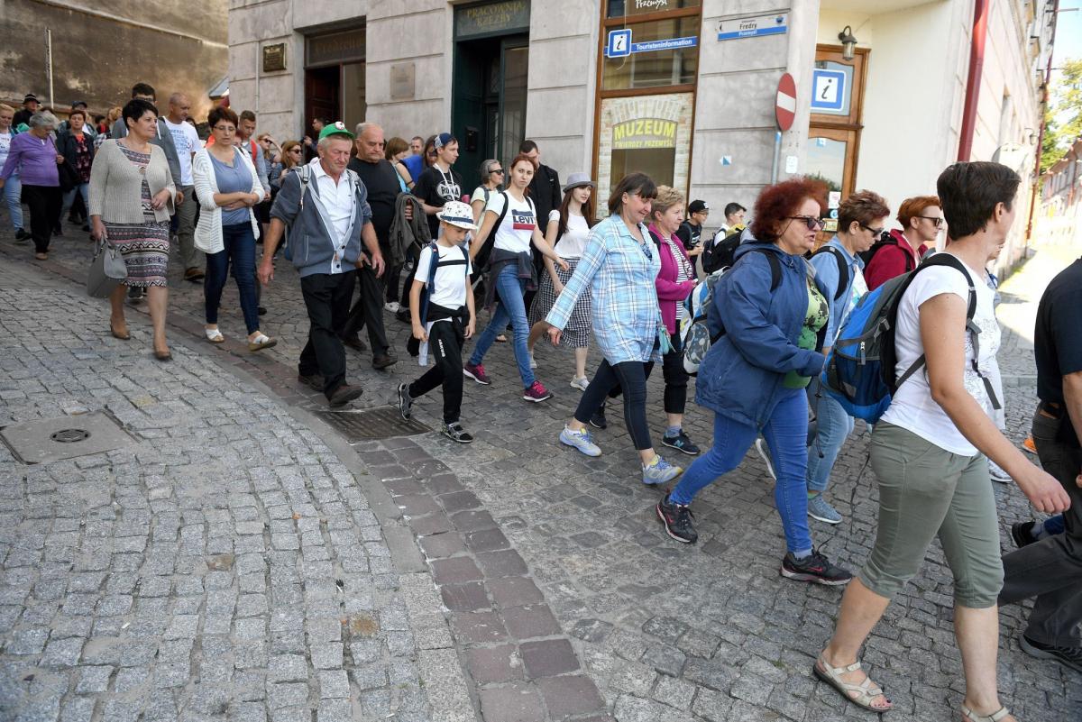 W ciągu 12 dni pokonają 380 kilometrów