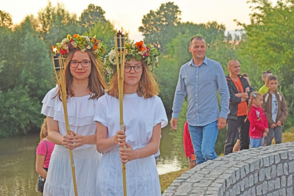 Wisłokiem spłynęły wianki i pierwsze kajaki