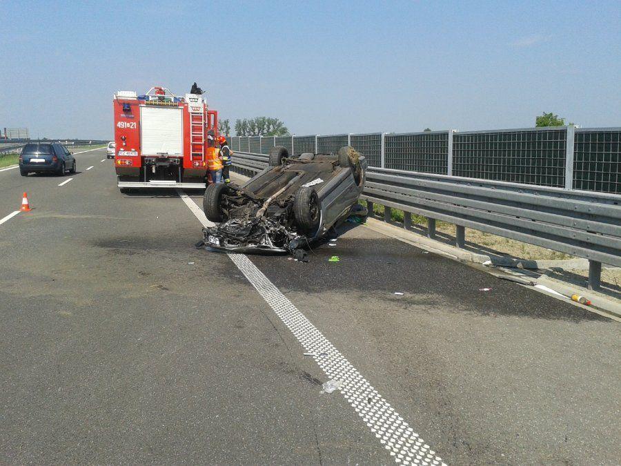 Nietrzeźwy kierowca dachował na A4 [ZDJĘCIA]