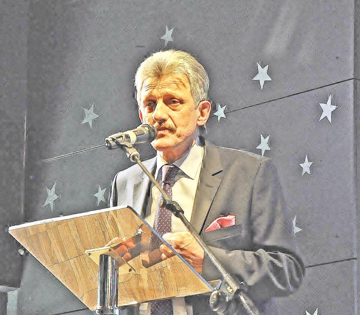 Poseł Piotrowicz (PiS) schował się przed suwerenem