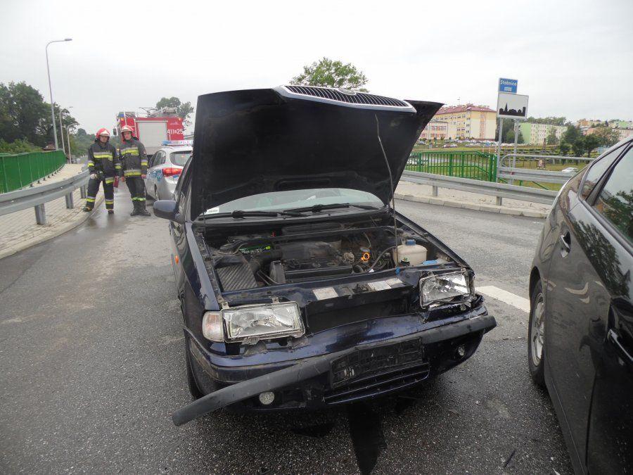 Niebezpieczna kolizja na obwodnicy [ZDJĘCIA]
