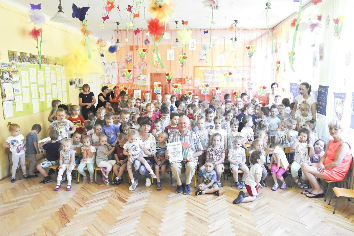 Redaktor naczelny Życia czytał dzieciom