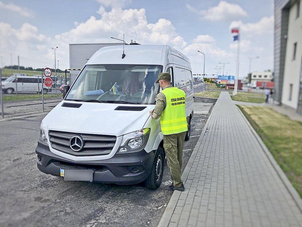 Pogranicznicy zatrzymali kradzione pojazdy