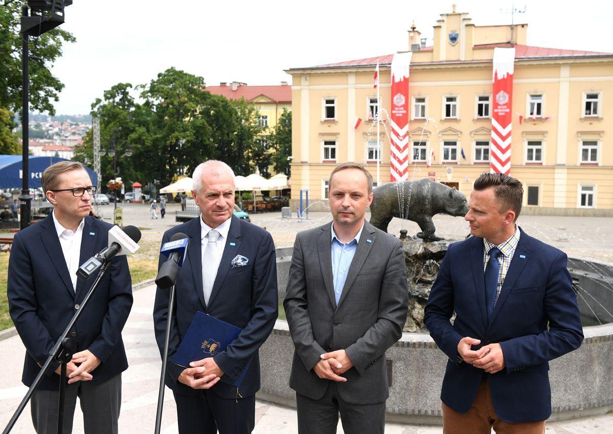 „Co dalej, panie prezydencie: Sejm czy Senat?”