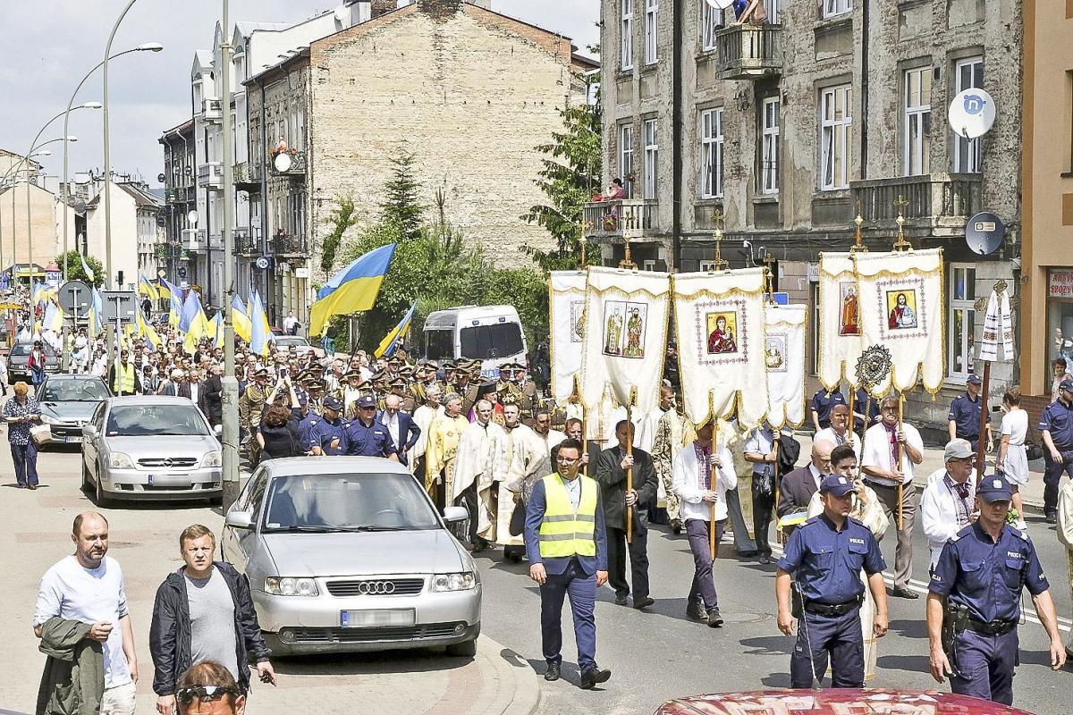 Tradycyjna procesja ulicami Przemyśla i Panachyda w Pikulicach