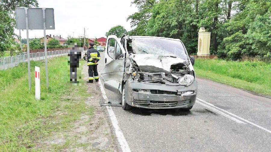 Przyczepka uderzyła w opla. Ucierpiała 10-latka