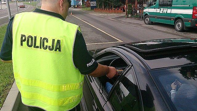 Uwaga na wideorejestratory! Więcej patroli na drogach