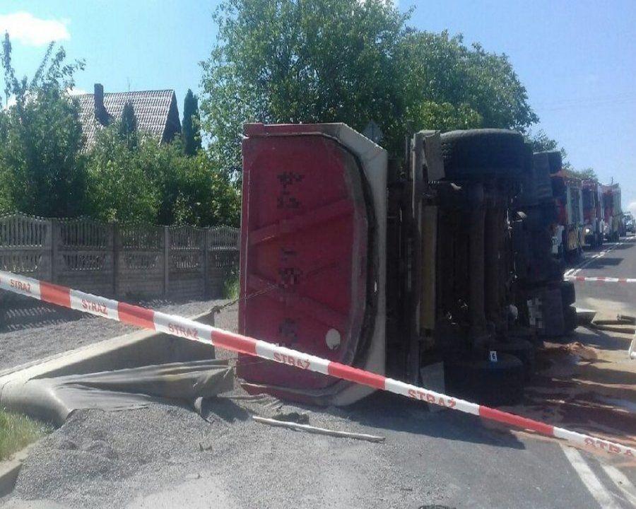 Wypadek w Zdziechowicach. Droga zablokowana!