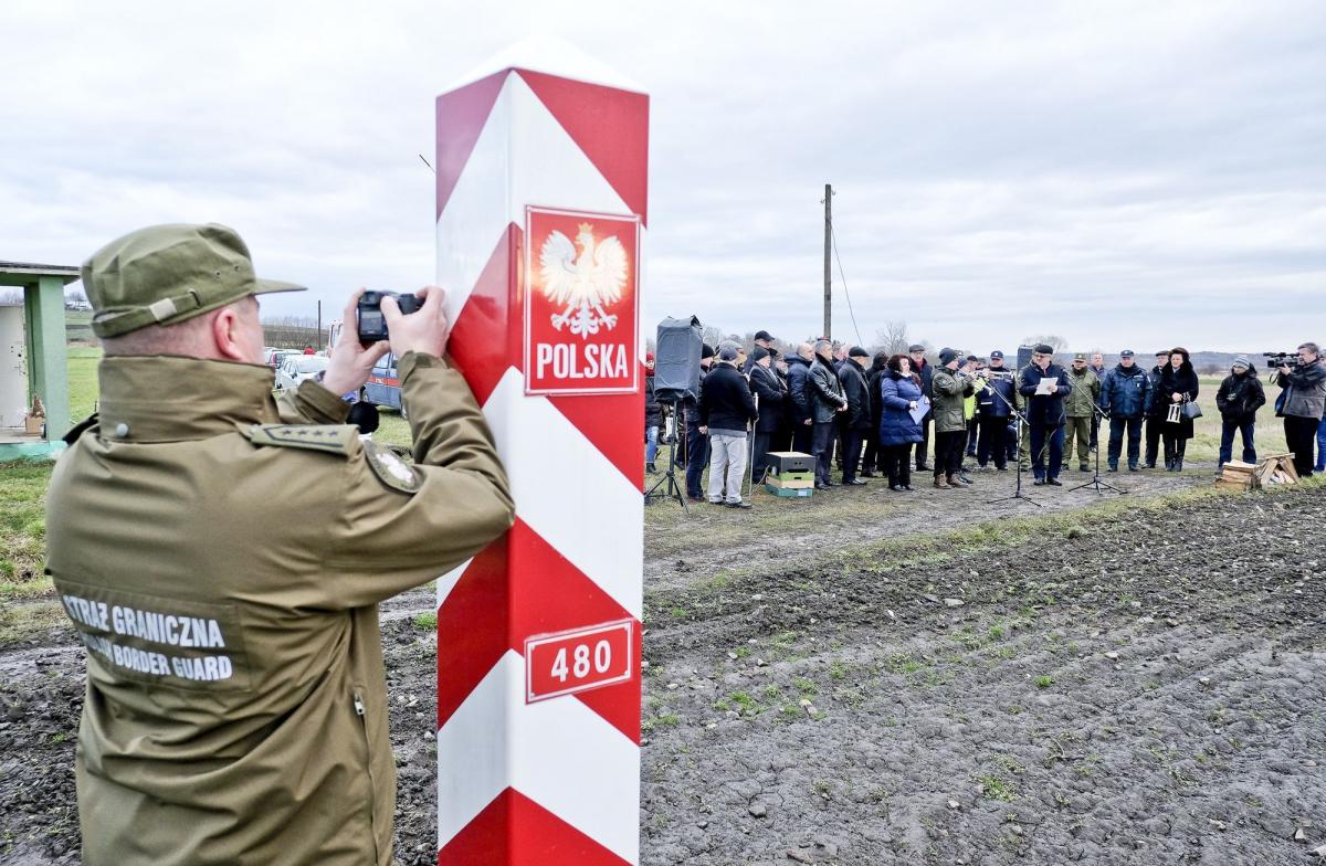 Noty dyplomatyczne szaleją, a budowy jak nie było, tak nie ma
