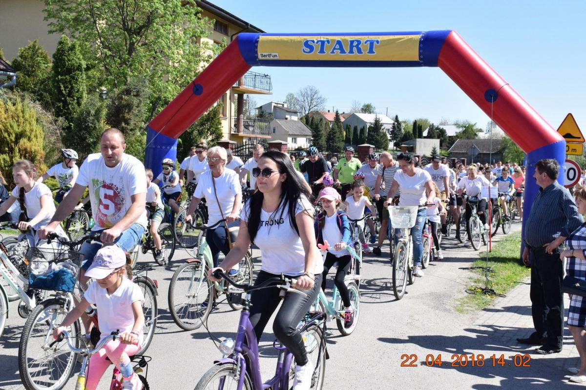 Pobiegli i trenowali dla Stasia! Zebrali 15 tys. zł!