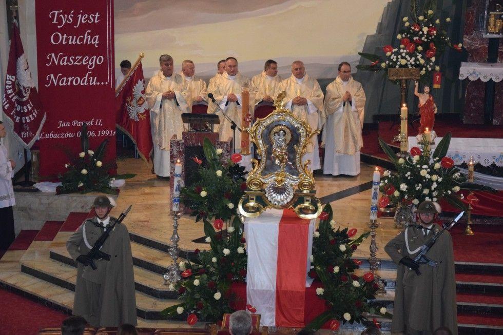 Nowy feretron Matki Bożej pobłogosławił papież