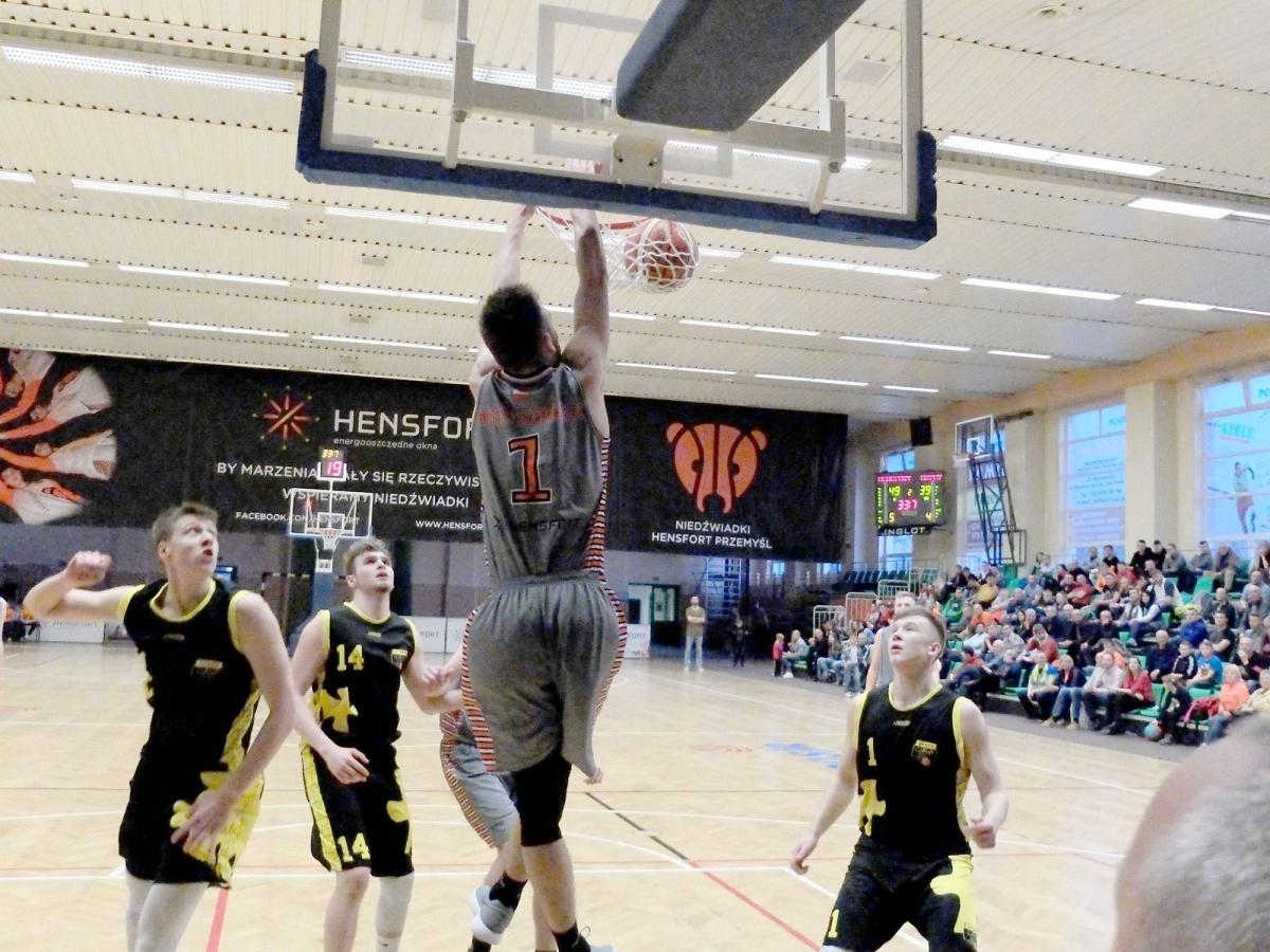 Koszykarze Hensfortu z przytupem w finale MP U-18