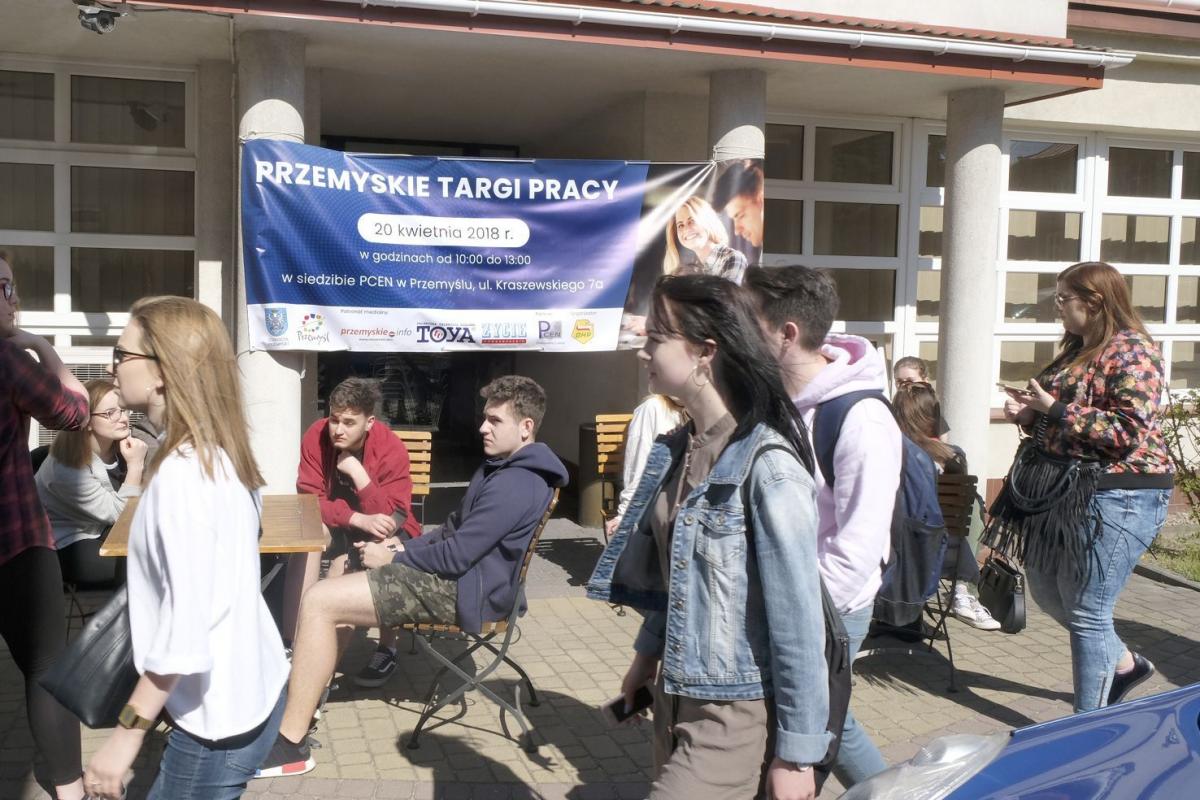 Przemyskie Targi Pracy – oferty dla młodych