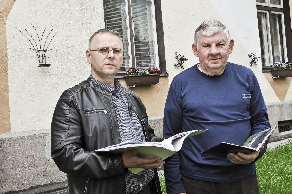 Wadliwe kominy, brak pieniędzy i długie procedury... Problemy mieszkańców ze Smolki