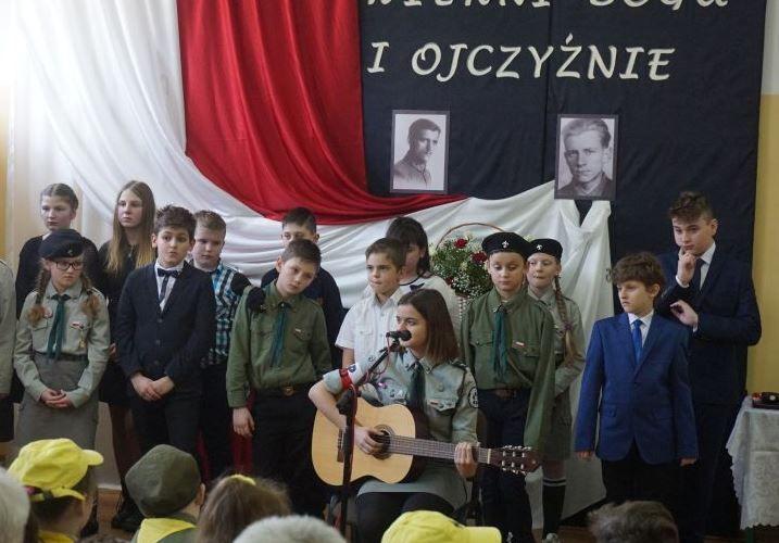 Zacnych patronów już mieli. Teraz przyszła pora na sztandar