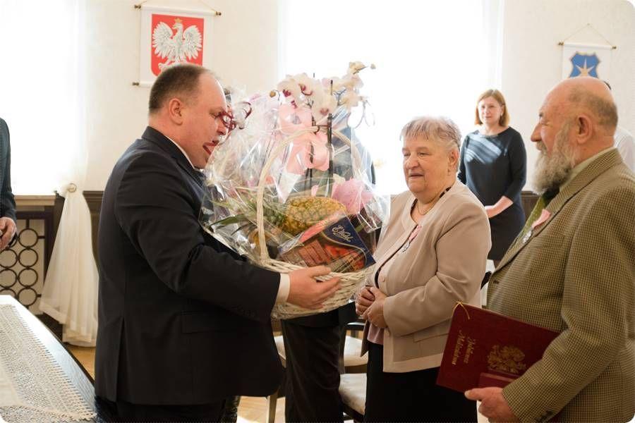 50 lat razem! Małżonkowie nagrodzeni odznaczeniem prezydenta RP