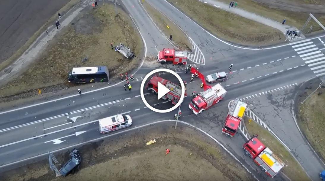 Wypadek koło Radymna [mamy NAGRANIE Z DRONA]