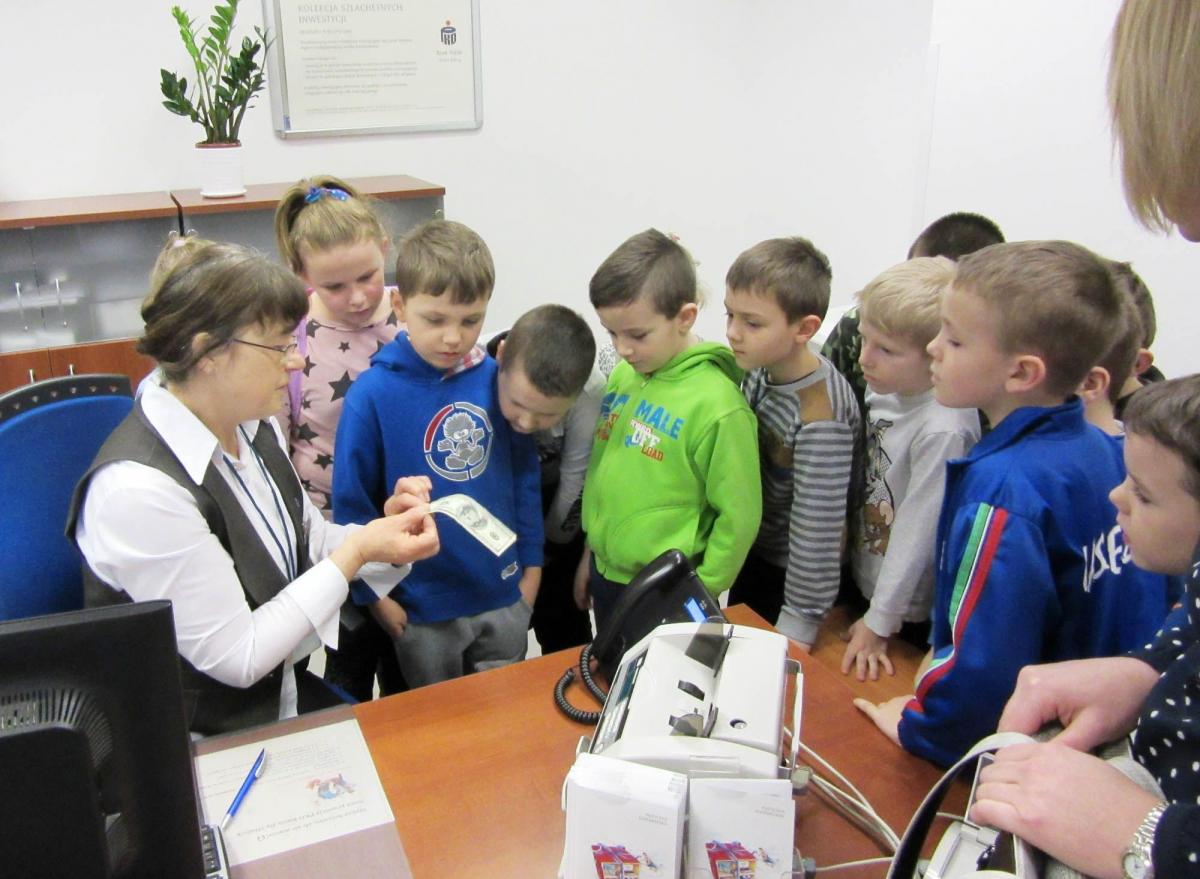 W Baszni Dolnej łączą przyjemne z pożytecznym. Uczą oszczędzać
