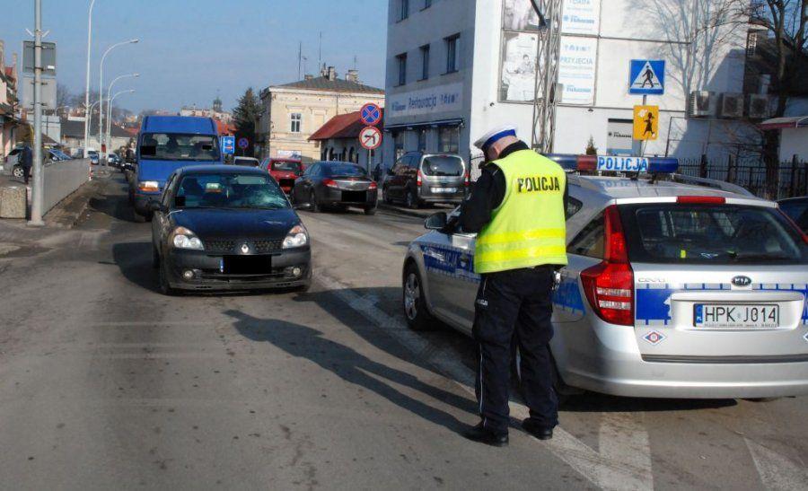 17-latek potrącony na przejściu dla pieszych