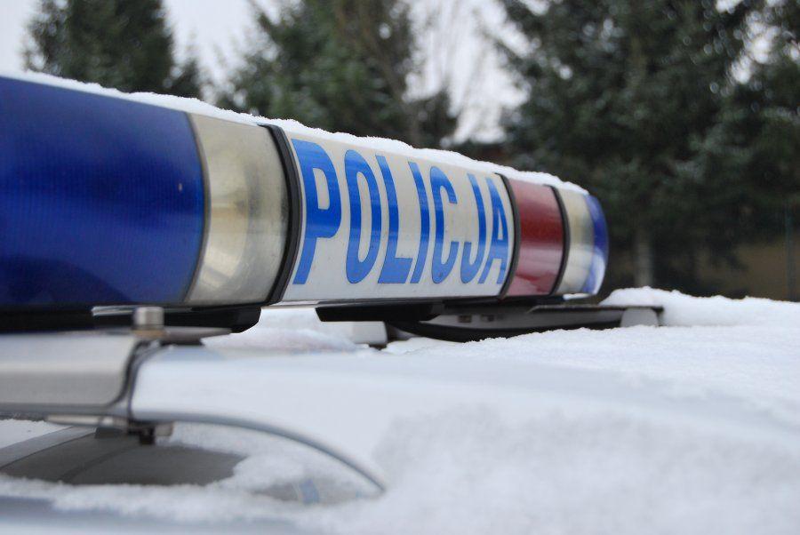 Ma 5 zakazów i ciągle jeździ. Pijany doprowadził do dachowania
