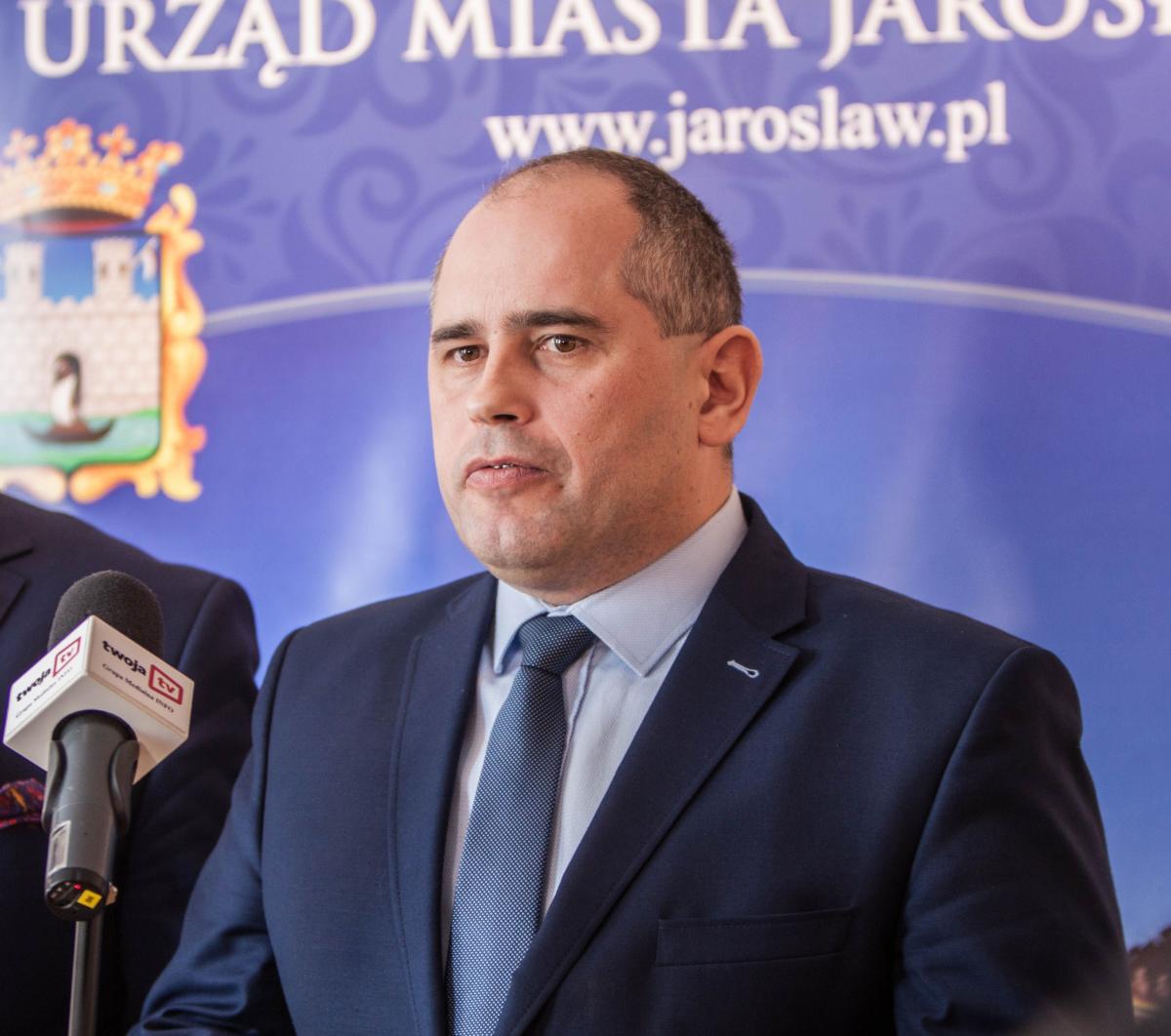 Wino nadal będzie gestem powitania pełnoletnich gości