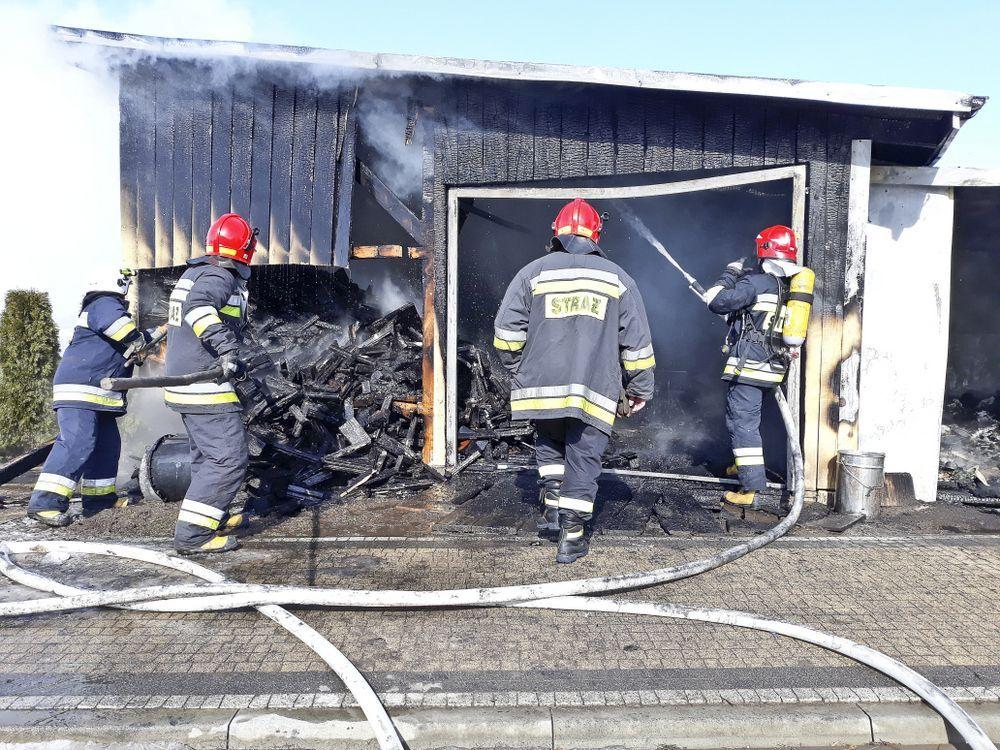 Pożar budynku gospodarczego przy Kresowym Dworze
