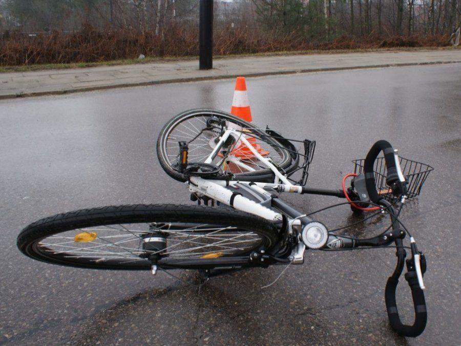 Rowerzystka ranna po zderzeniu z samochodem