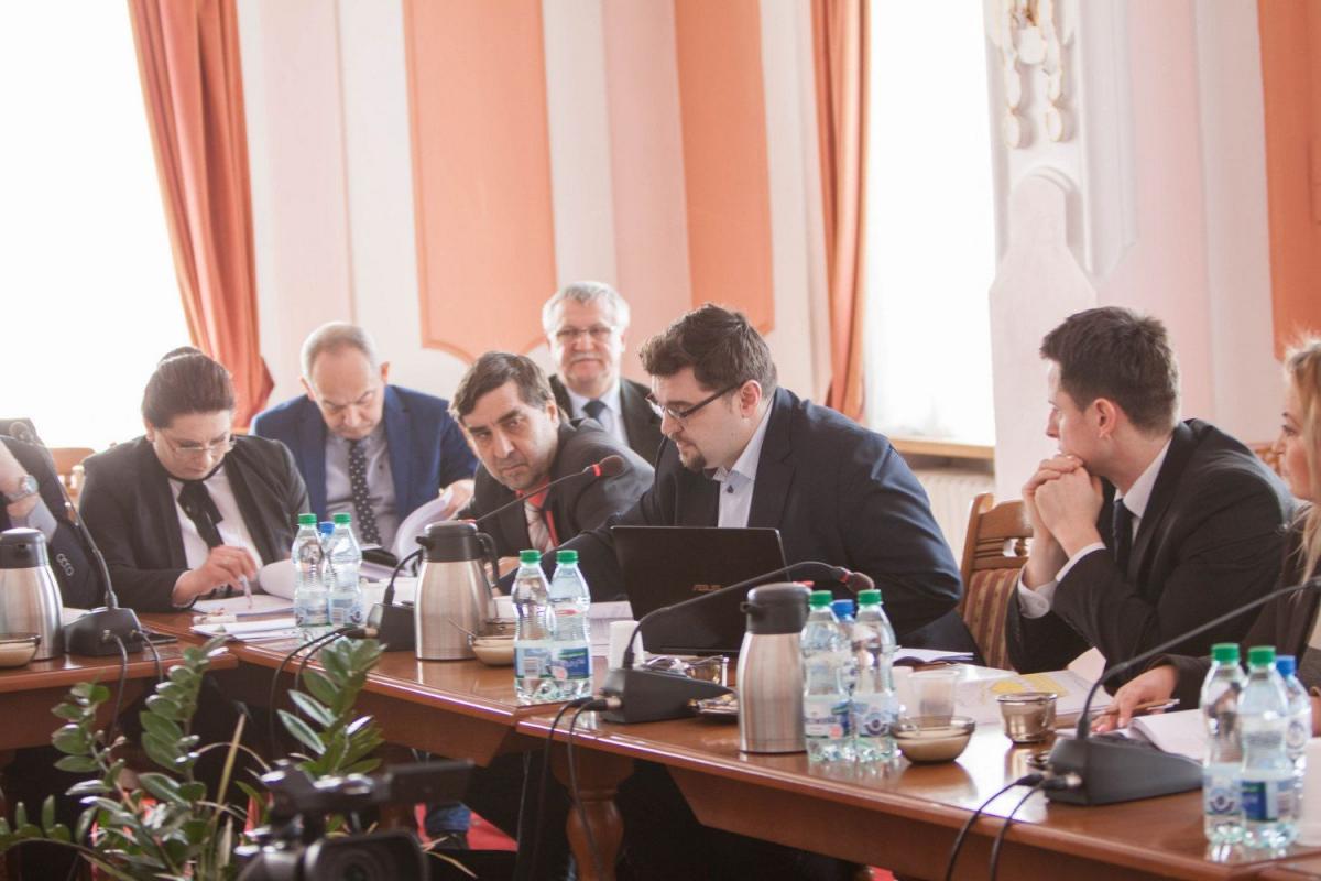 Nici z 6 milionów. Do sprzedaży nieruchomości radni podeszli jak do jeża