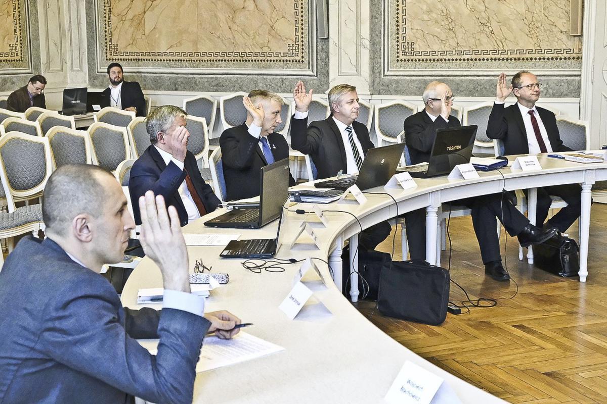 Kto interesuje się problemami wyborców, a kto ma ich w nosie?